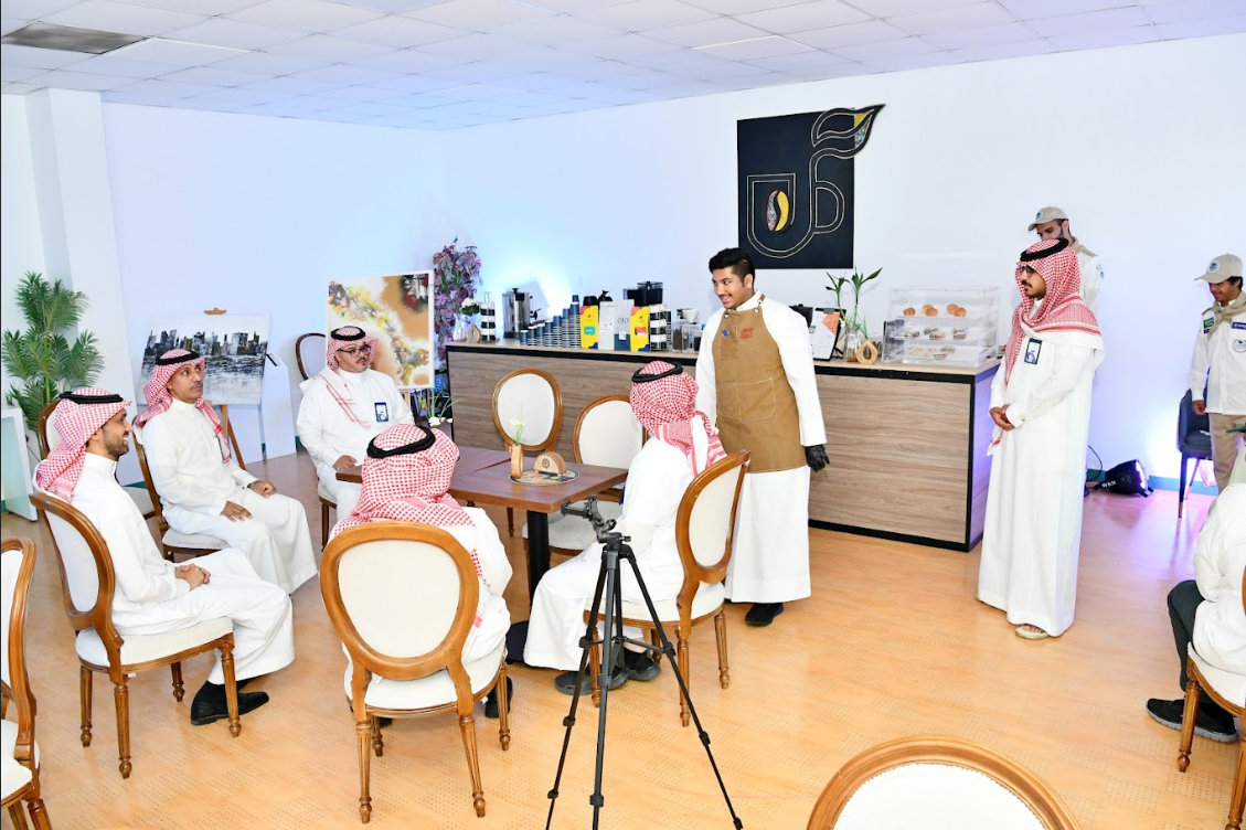 صناعة وحياة